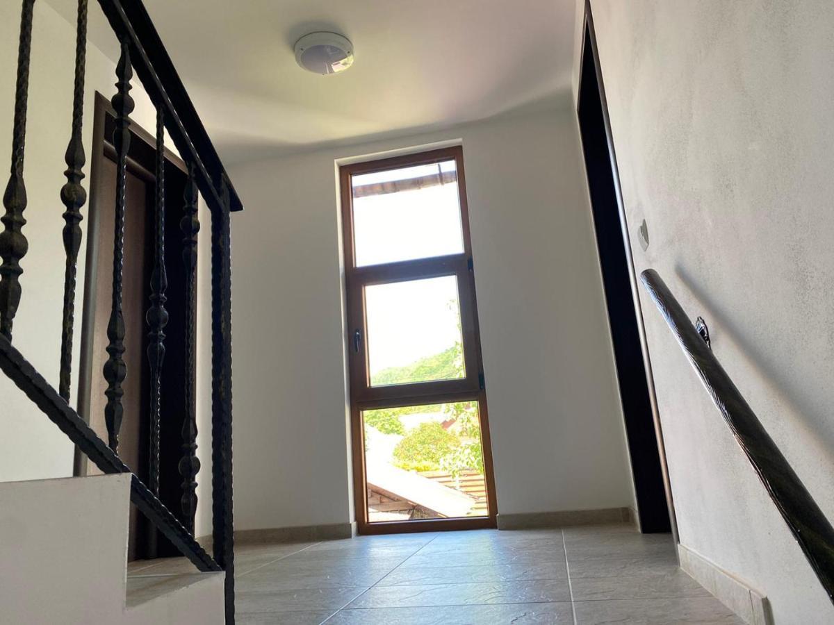 Appartamento Casa Cerbului Vişeu de Sus Esterno foto